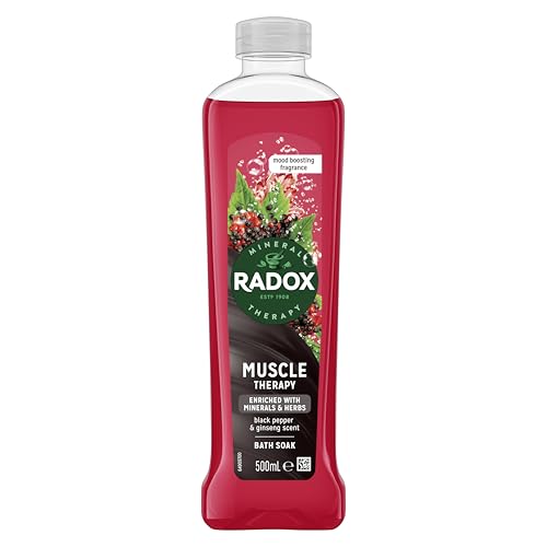 Radox Mineral Therapy Muscle Therapy Bath Soak uniquely blended with minerals herbs black pepper & ginseng for a rejuvenating bubble bath 500 ml