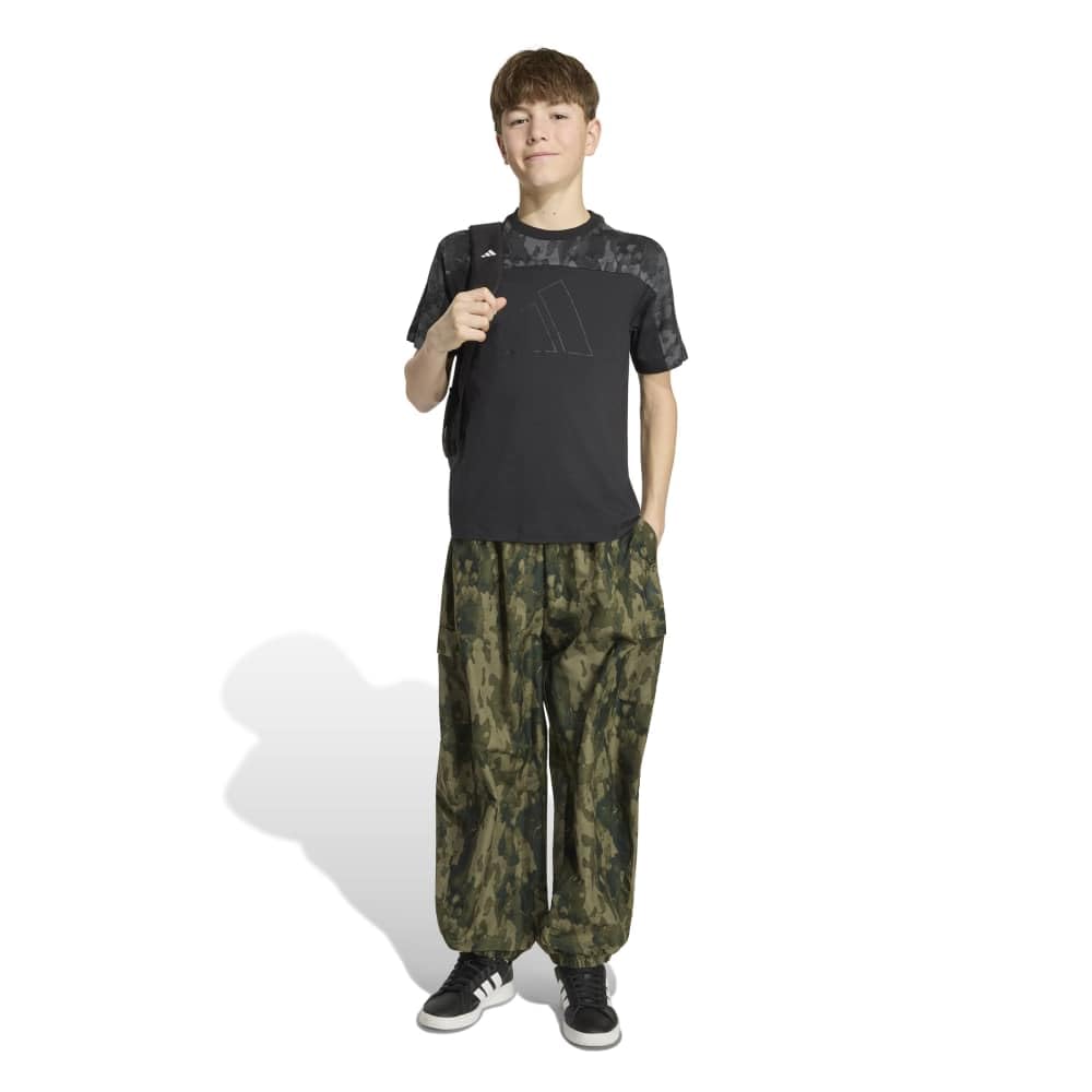 adidas Unisex Kids' Camiseta de algodón con Estampado de Camuflaje Seasonal Essentials