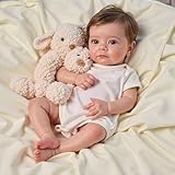 Bebe reborn fille silicone plein corps:Cette poupée bébé renaissance mesure environ 50cm et pèse environ 1 kg. Elle est de taille idéale pour être serrée dans vos bras
