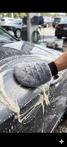 Image of Blessing Quilted Car Wash Mitt, Microfibre, Velvet Exterior, Elastic Wrist Cuff, Scratch-Free, Multi-Colour Options, Mitten Style (Green, Blessing Quilted Car Wash Mitt)
