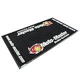 motorrad fighter shop Moto-Master Pit-Mat: Professionelle Werkstattmatte von Moto-Master. Ein sehr schöner Blickfang, der in jede Garage und Werkstatt gehört! Sehr gut zu verwenden im Fahrerlager Paddock, egal ob Straßen- oder Crossrennsport. Durch die hochwertige Verabeitung ist sie für den Outdoor Einsatz geeignet, da sie sich sich hervorragend reinigen lässt. Universell einsetzbar, kann auch als Eingangs Fußmatte verwendet werden.
