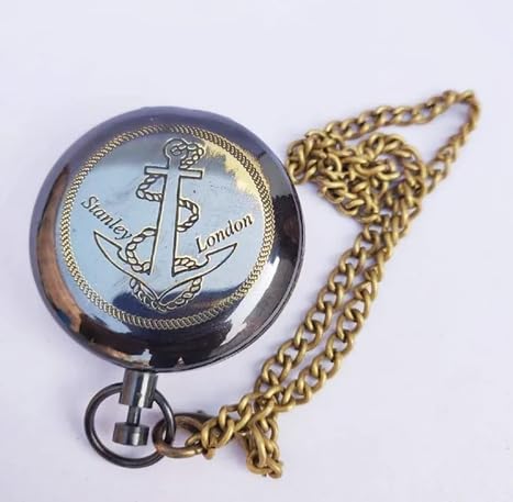 Brújula vintage de latón con cadena y diseño náutico miniatura 3