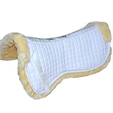 La almohadilla de la silla de montar de caballo tiene puntadas cuadradas, enrutadas uniformemente, para evitar nudos, las correas de mano y las cinchas hacen que la silla de montar sea firme e inmóvil, S: 56 * 28CM, L: 65 * 30CM.