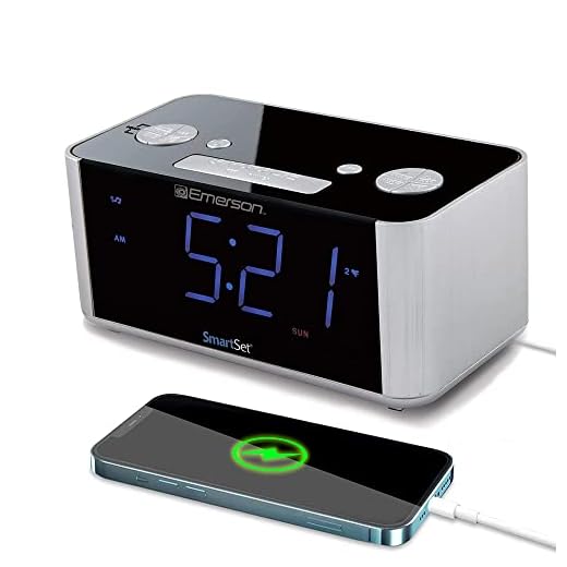 Emerson SmartSet Alarm Clock Radio, USB port for iPhone/iPad/iPod/Android and Tablets, CKS1708