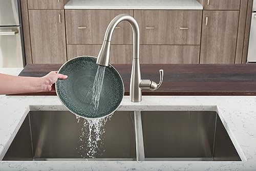 Moen Essie Spot Resist Stainless Pulldown Sprayer Kitchen Sink Faucet Set with Modern Pump Soap Dispenser, 87014SRS image 2