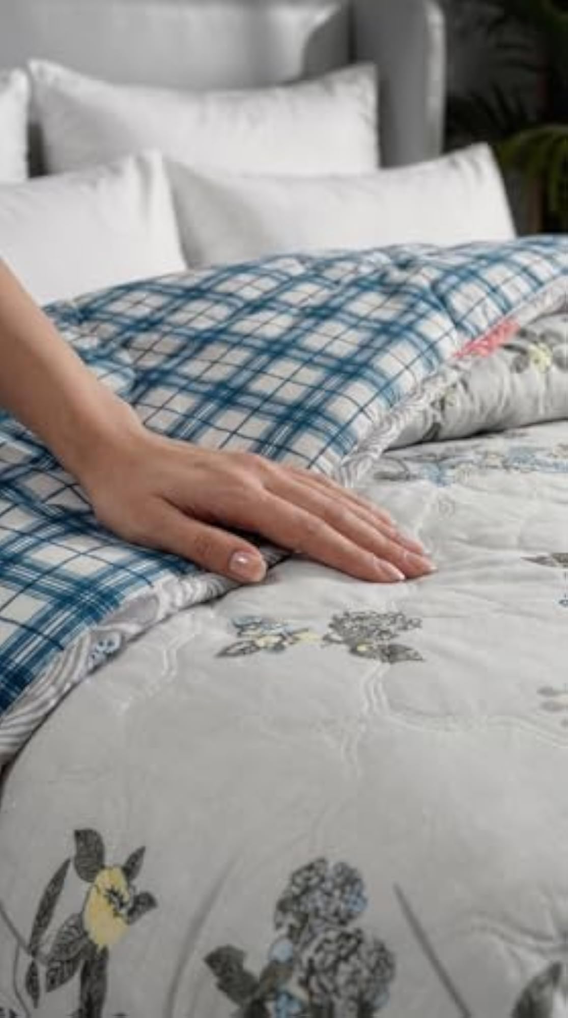 Premium Reversible Microfiber AC Blanket for Double Bed