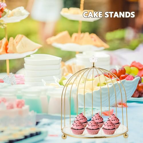 Support cupcakes cage à oiseaux dorée pour une décoration de table de mariage