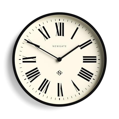 NEWGATE ナンバー3 イタリアンデザイン壁掛け時計 - キッチン・リビングルーム用ラウンド時計 - モダンオフィスケース - ローマ数字文字盤 - ステーションクロック (ブラック)