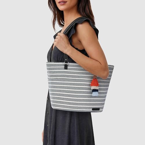 Bolso Sakroots Metro Tote grande con cierre y doble correa miniatura 2