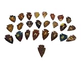 Runen Set aus 25 Achat Edelsteinen im historischen Wikinger-Stil – Älteres Futhark (Elder Futhark) – handgeschliffene, dekorative Pfeil-Spitzenform – inkl. Samtbeutel & Beschreibungskarte