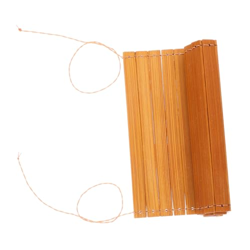 Décoration de chambre avec 4 feuilles style livre