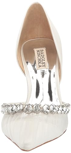 Badgley Mischka Women's Everley Pump2