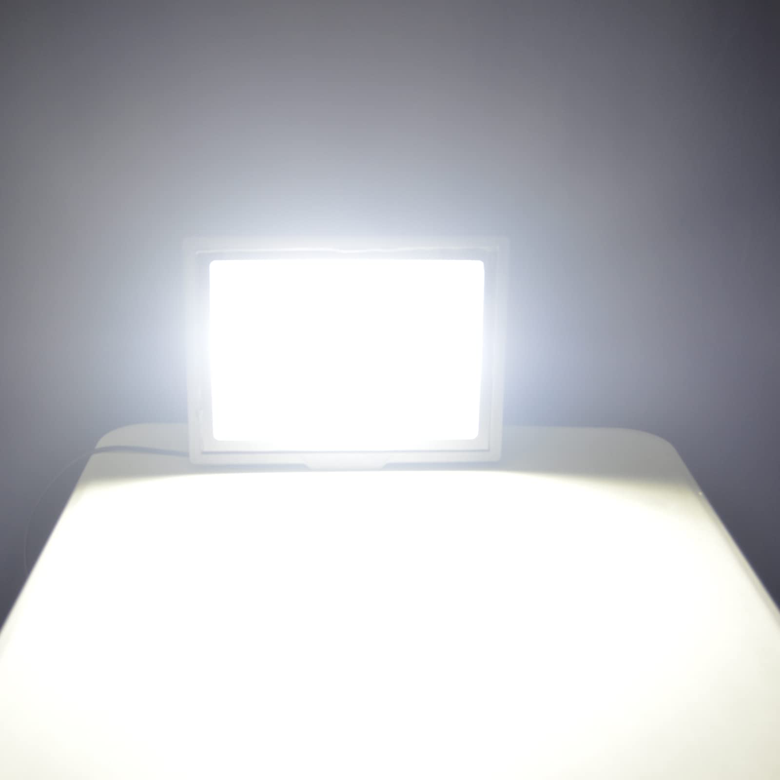 LED Schijnwerper op zonne-energie voor buiten LED/30W/3,2V 6400K wit LED Schijnwerper op zonne-energie voor buiten LED/30W/3,2V 6400K wit