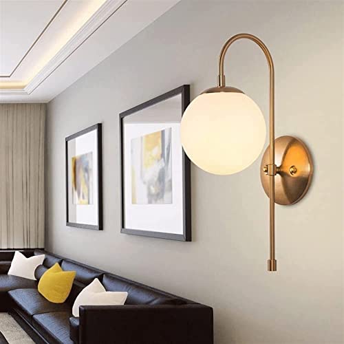 Lampe murale créative avec globe en verre blanc diffusant une lumière douce - 4