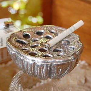 Amazon Co Jp アジア工房 蓮の花托をモチーフにしたオシャレなアルミ製灰皿 並行輸入品 ホーム キッチン