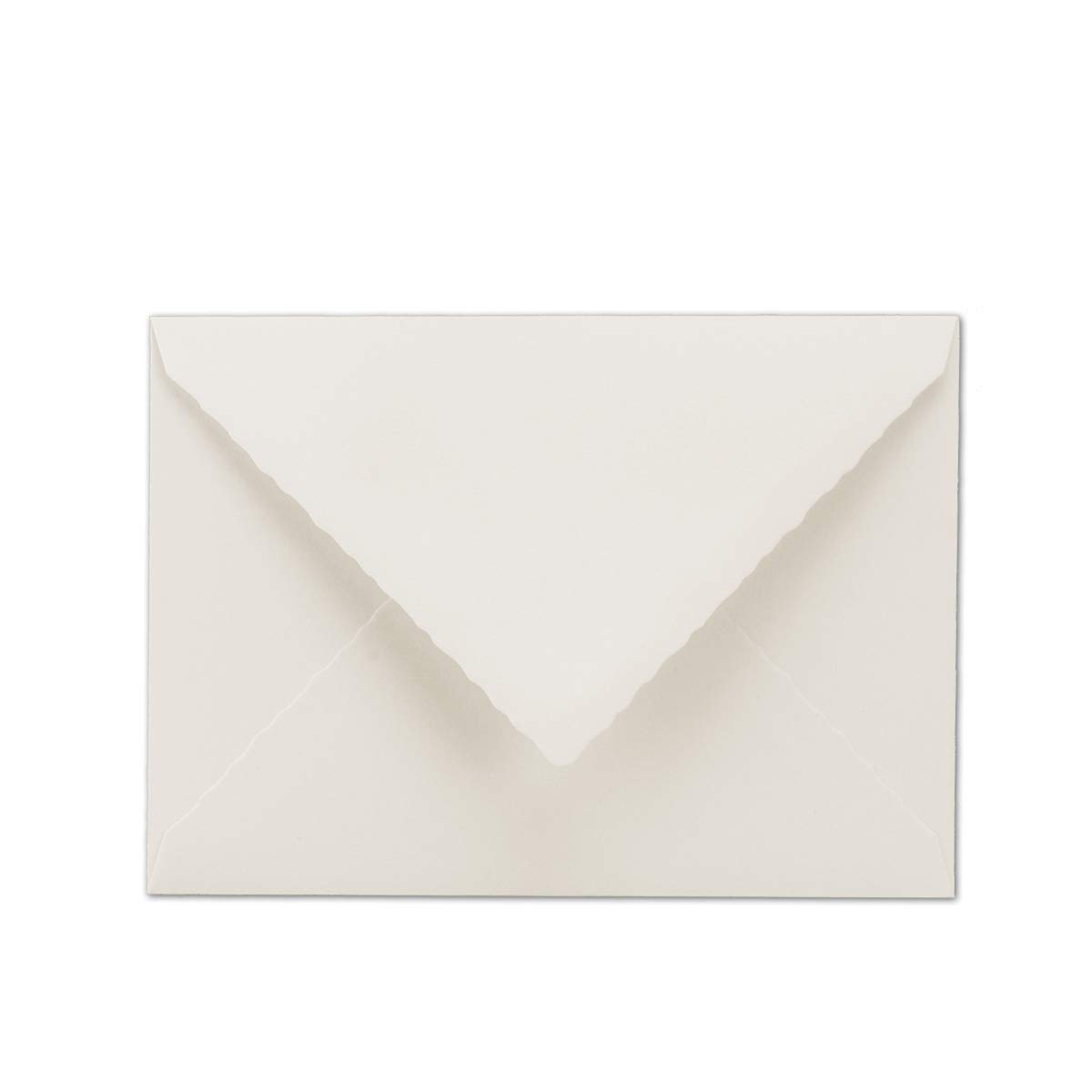 DIN C6 Envelopes with Scalloped Edge 106 x 156 mm 110 g/m² - Image 3