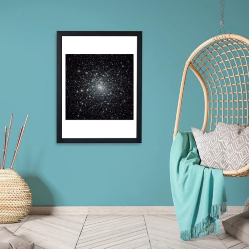 Affiche Hubble Messier 30 encadrée grand format Spiffing Prints poster espace