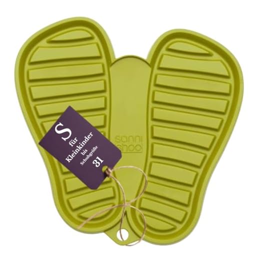Sanni Shoo, shoo.pad, flexible, waschmaschinen-feste Schuh-Abtropf-Matte, Schuhablage, Schuhabtropfschale, Abtropf- und Schmutzfang-Matte S für Kinderschuhe (bis Schuhgrösse 31), grün