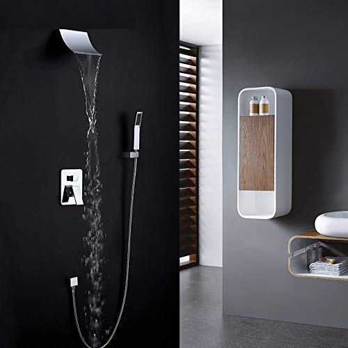 Système de douche encastré pour optimiser l'espace avec mélangeur chrome et douchette
