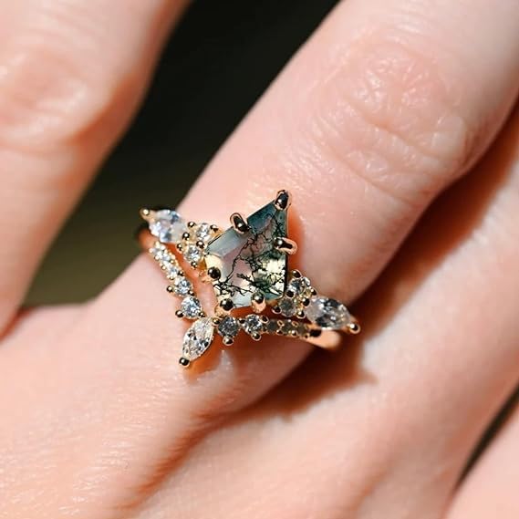 Moss Agate Gemstone Women's Irregular Zirconia and Diamonds 2-Piece Ring Set 925 Sterling Silver Ring for Women Kite Cut Women's Ring Set for Engagement Silver Jewelry（8Silver）4