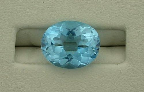 5.94 Carat Oval Sky Blue Topaz Gem Stone Gemstone Faceted Natural
