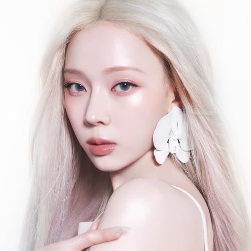 Image of Espoir Be Glow Shading Stick Highlighter #1 Sunshine│Creamy Solid Texture & Smooth Gliding on Face with Hyaluronic Peptide, Natural Contour Color for Daily Radiant Makeup, Subtle Shimmering