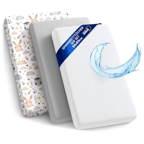 Sábanas Ajustables para Cochecito de bebé Juego de 3: 50x83 cm - 2 sábanas + 1 Protector de colchón Impermeable - Accesorios para Cuna de bebé y minicuna 50 x 83