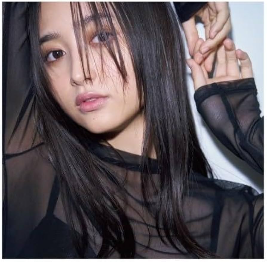 Amazon.co.jp: 【 限定カバー 】 乃木坂 46 井上和 1st 写真集