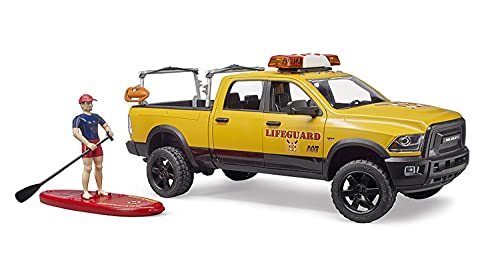 bruder 02506 - RAM 2500 Power Wagon Life Guard mit Figur, Stand-Up Paddle & Light and Sound Modul - 1:16 Pick-up Geländewagen Pritschenwagen Jeep Mann Rettungsdienst Rettungsschwimmer Fahrzeug – Bild 4