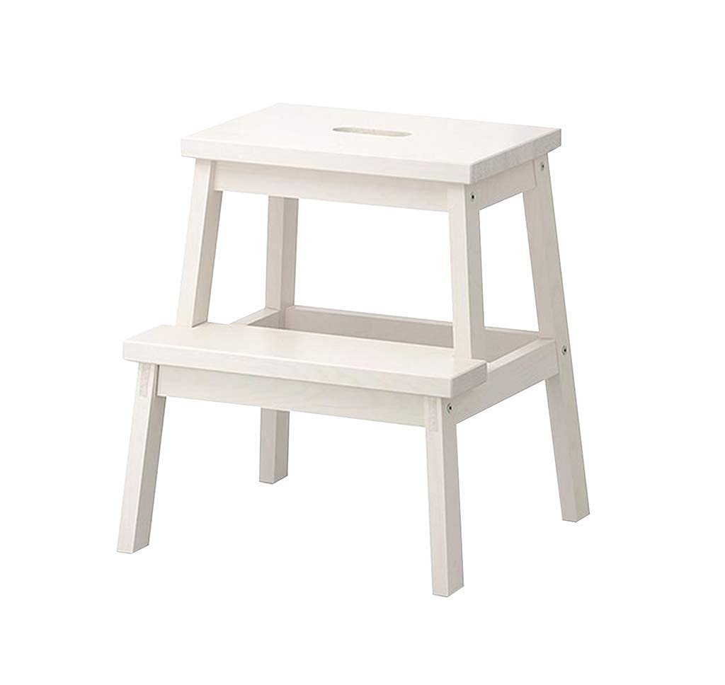 Taburete con escalón de madera maciza natural como escalera y asiento alto