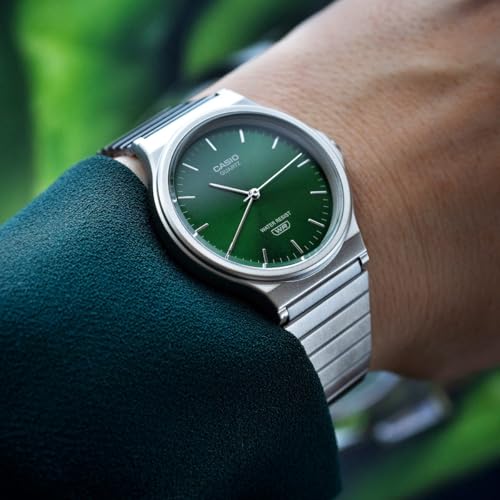Casio MQ-24DA-3AEF montre vintage idéale pour le bureau et les sorties décontractées