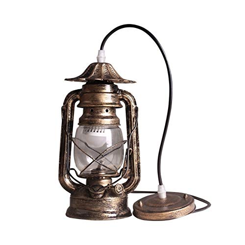 Plafonnier vintage en verre pour illuminer une salle à manger industrielle