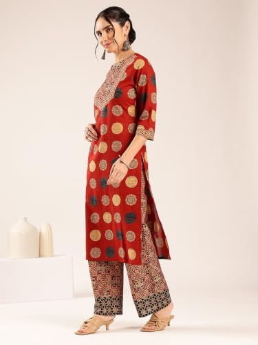 Image of Vbuyz Women's Printed & Hand Work Straight Cotton Blend Parrot Green Kurta,Pant with Dupatta | Kurta Set with Dupatta for Women | Suit Set | Ethnic Set | Printed Kurta Set | Salwar Set for Women
