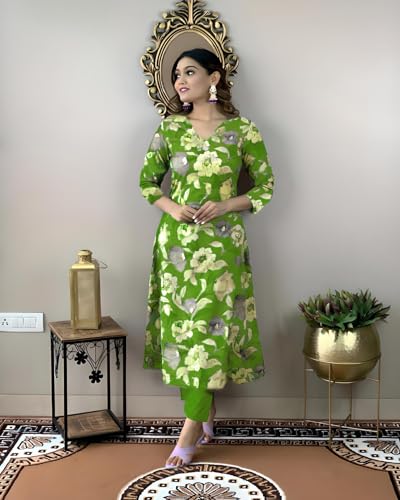 Image of GoSriKi Women's Cotton Blend Printed Kurta with Pant