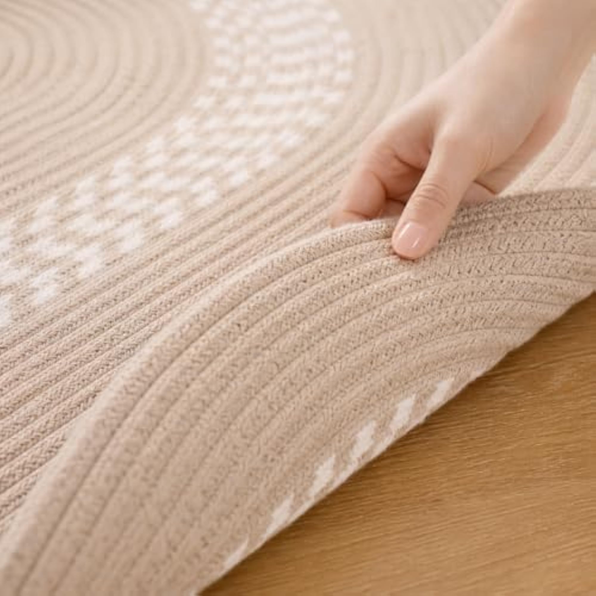 Houndstooth Pattern Oval Braided Micro Bathmat, Beige