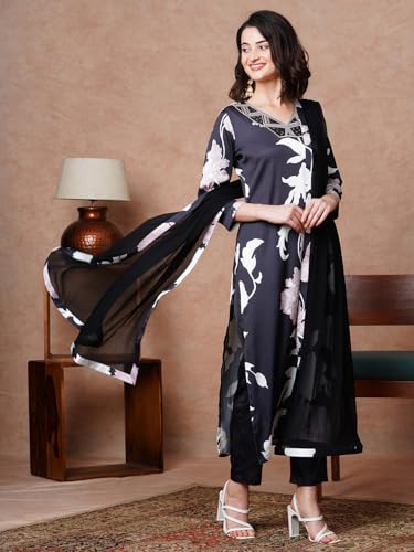 Image of GoSriKi Women's Rayon Blend Kurta Pant With Dupatta