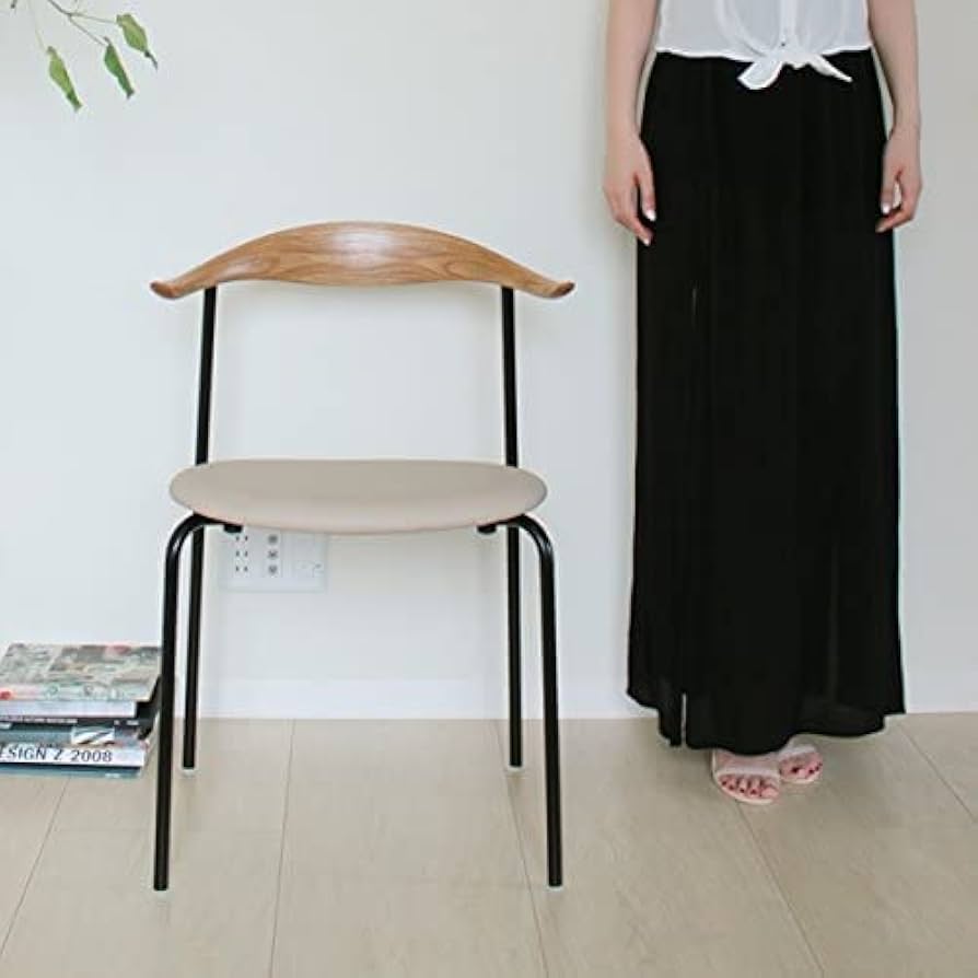 Amazon|ハンス・J・ウェグナー「Bull Horn(ブルホーン・チェア