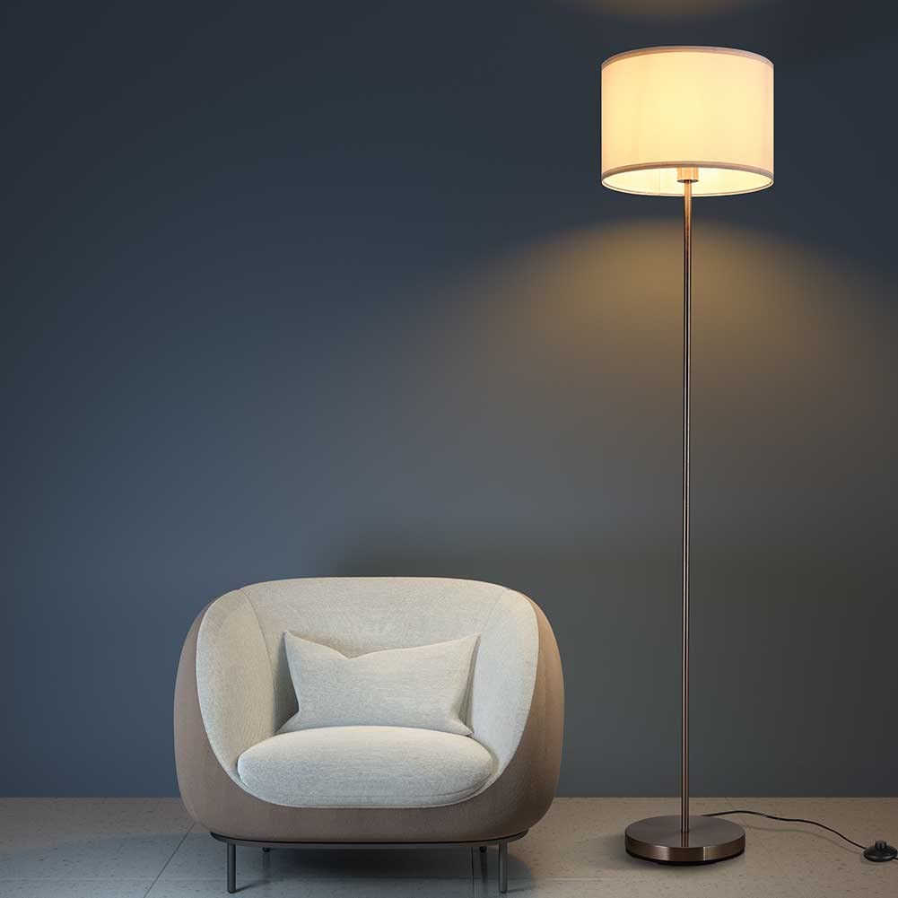 BAKAJI Lampada Piantana da Terra Luce Lampadina E27 Max 60W Base Rotonda in Metallo Cromato Paralume in Tessuto Design Moderno Accensione a Pedale Altezza 160cm (Bianco)