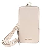 coccinelle beige bag Mit Ihrem Handy in dem COCCINELLE Brustbeutel verstaut haben Sie es immer dabei und dazu noch sicher am Körper. Zudem befinden sich im Inneren praktische Fächer für Ihre Kreditkarten und Ausweise. Bequem kann diese Geldbörse dank des Schulterriemens getragen werden. Maße: 10 x 17 cm