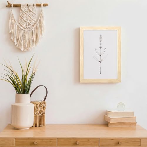 Image of LaVie Home 5x7 Picture Frame for Wall Display, 5x7 Oak Picture Frame with HD Plexiglas, 5 x 7 Poster Frame 1 Pack, Display Frame for Vertical or Horizontal, Classic Collection
