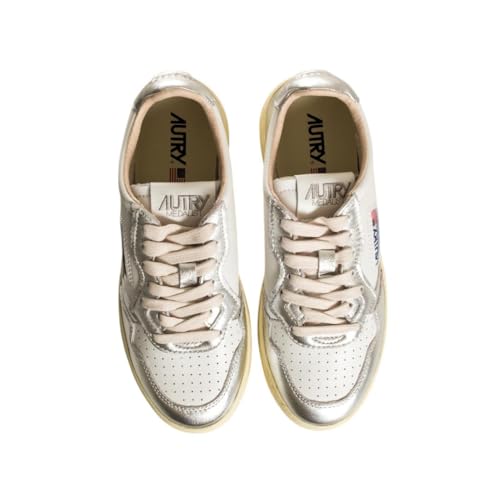 Women's Medalist Sneakers4
