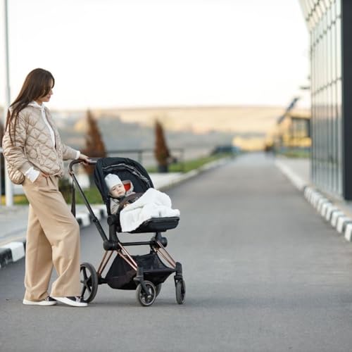 Exploring the Features of the Evenflo Pivot Modular Travel System