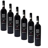 Denominazione: Taurasi DOCG Nazione: Italia Regione: Campania Vitigni: Aglianico 100% Formato Bottiglia: 0,75l Gradazione Alcolica: 13,5% Temperatura di Servizio: 18°C Allergeni: Solfiti Colore: Rosso rubino intenso con riflessi granati