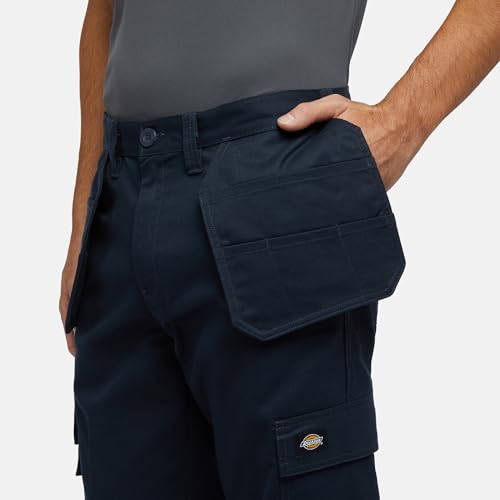 Dickies Everyday Trouser résout le manque de poches avec son système holster