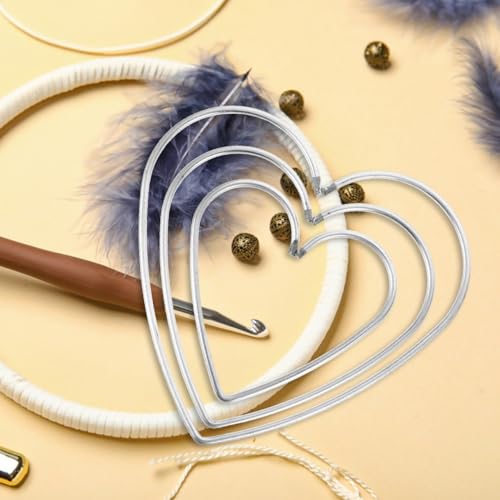 CVUTOVO 9 Stück Traumfänger Ringe Herzförmiger Metall Dreamcatcher Ring 3 Größen 8-12 cm Handwerkliche Metallringe für Heimdekoration Valentinstag Hochzeit