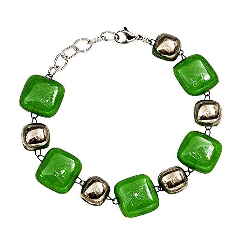 Bracelet vert en verre tchèque et platine, le cadeau de créateur fait main idéal