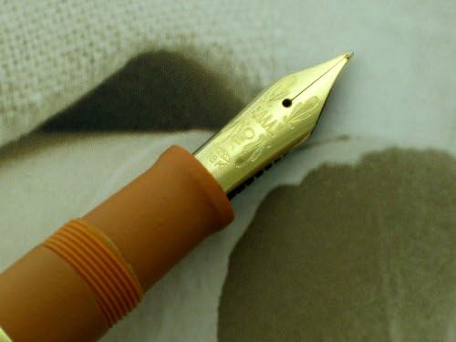 OMAS: Ellas Fountain Pen, Nib M, Limited Edition of 50, O09A006603