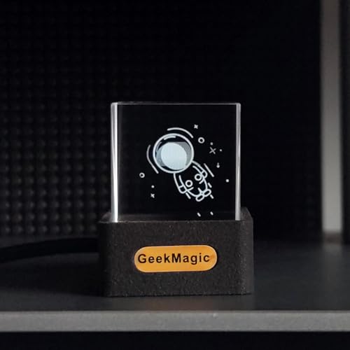 Regalos navideños originales con este reloj digital y cubo holográfico WiFi 8