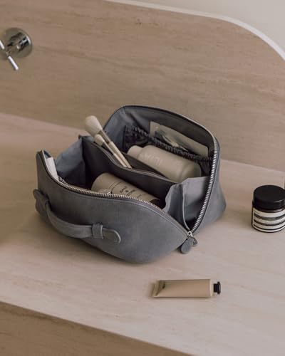 Image of EACHY Leather Makeup Bag, Portable 180 Wide-Open Flat Cosmetic Bag for Women, Large Capacity Make Up Organizer Makeup Pouch with Divider and Handle