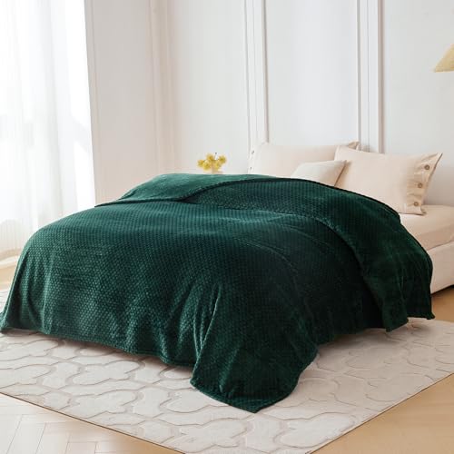 COOVA Seamless Big Blanket 120x120 Inch Oversized King 3D Jacquard Check Huge Fleece Blanket - Cozy Extra Large for Bed, King Size for Family Use, Giant 10x10ft for Couch,Forest Green
